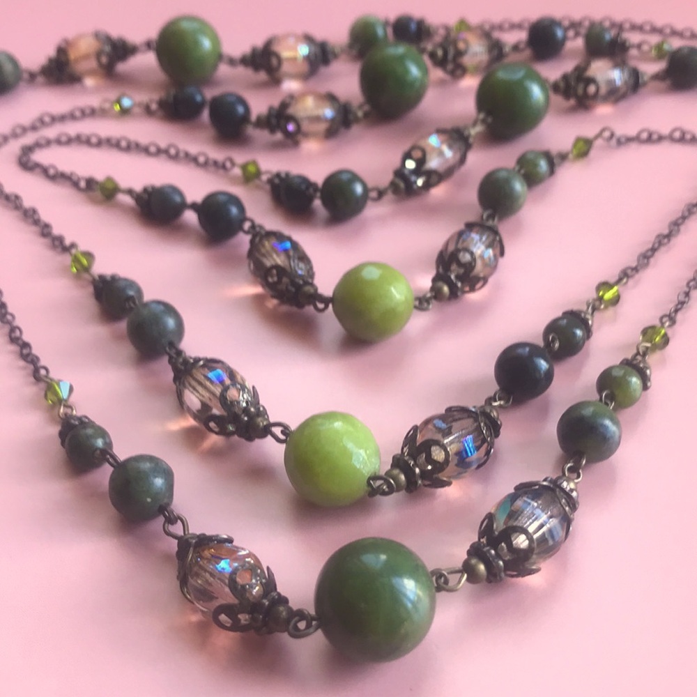 IRELAND CONNEMARA MARBLE AND BRASS BEADS CASTLETOWN NECKLACE